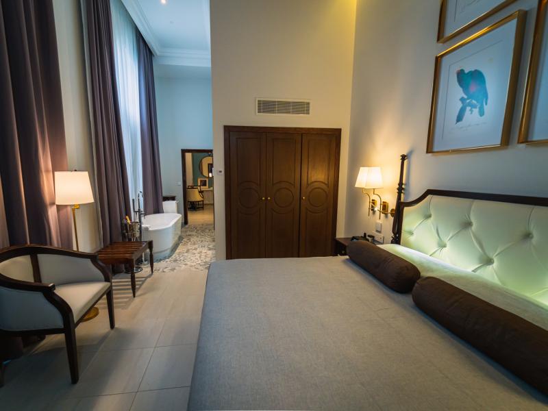 Mystique Regis Habana by Royalton