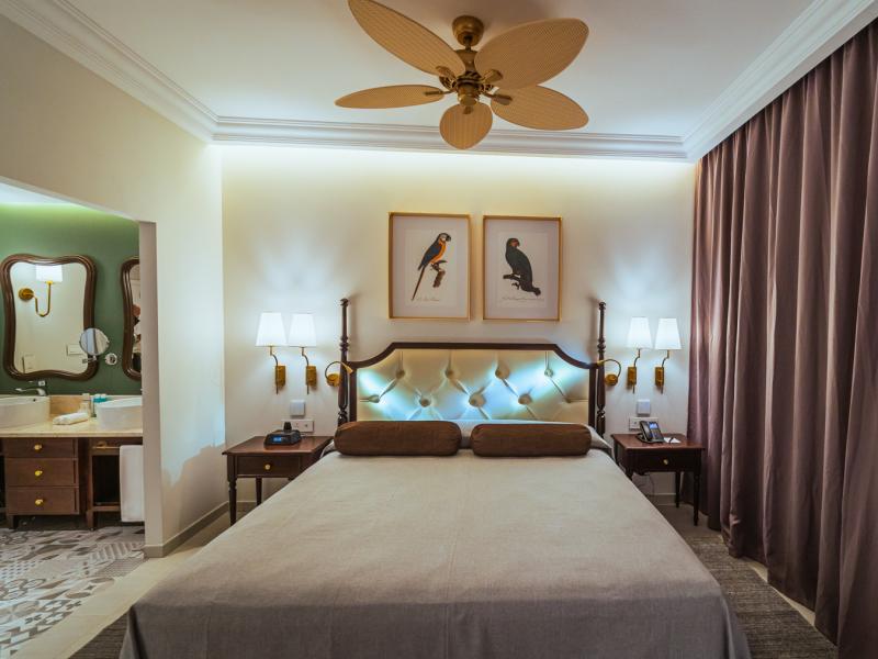 Mystique Regis Habana by Royalton