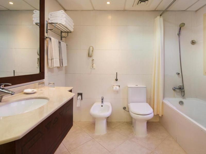 Al Hamra Village Hotel