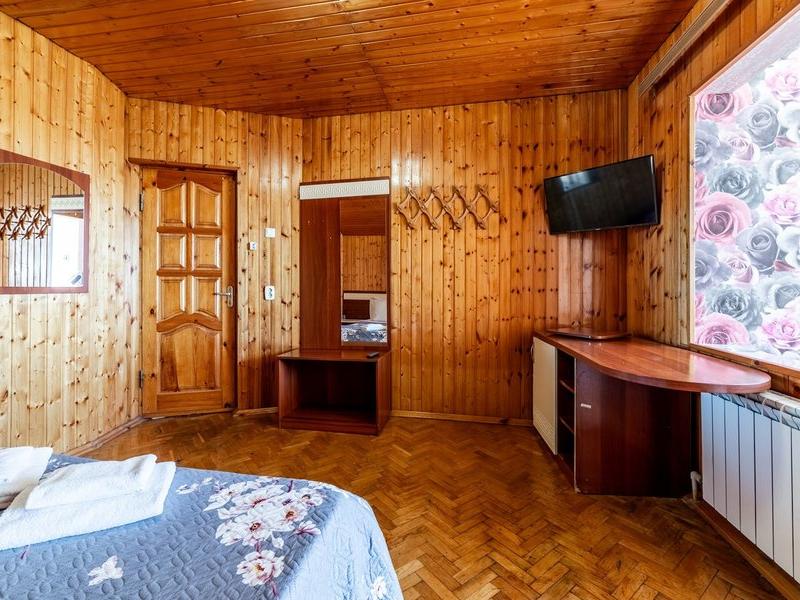 Гостевой Дом Ирина (ул. Лучезарная)