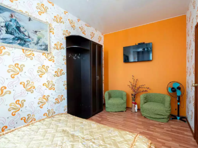 Лимон на Лужской