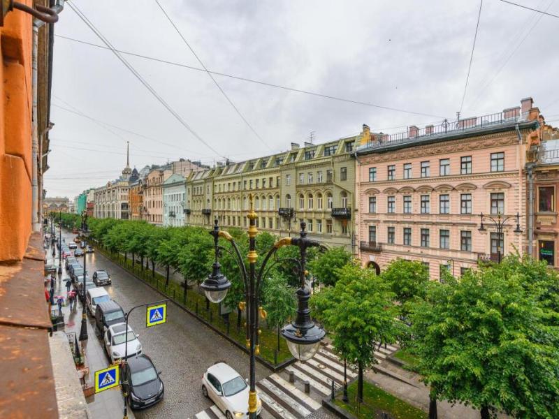 Sutki Rent у Дворцовой площади