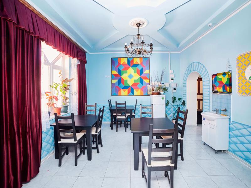 Нарзан Вест