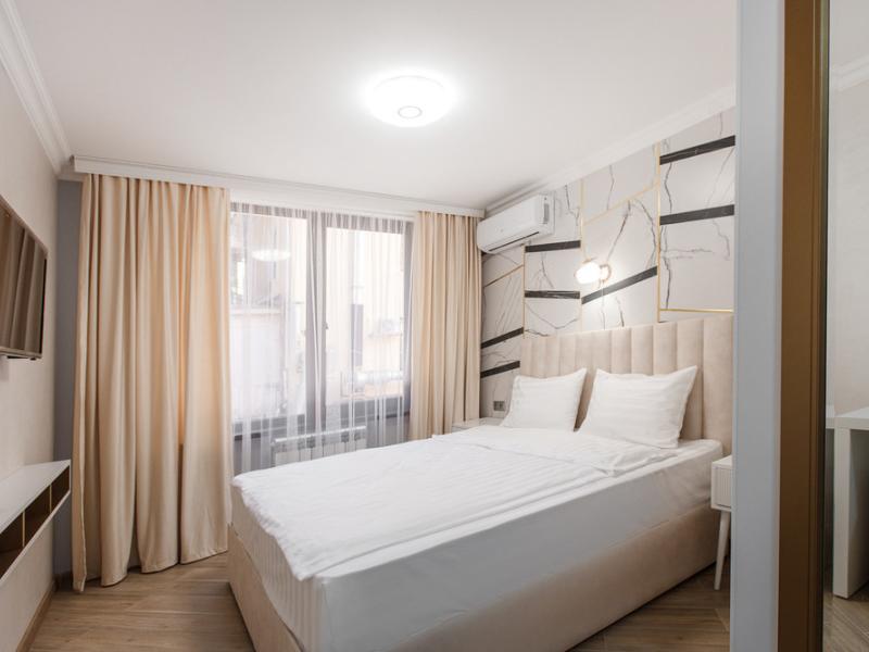 Театральный