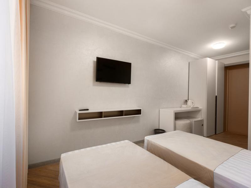 Театральный