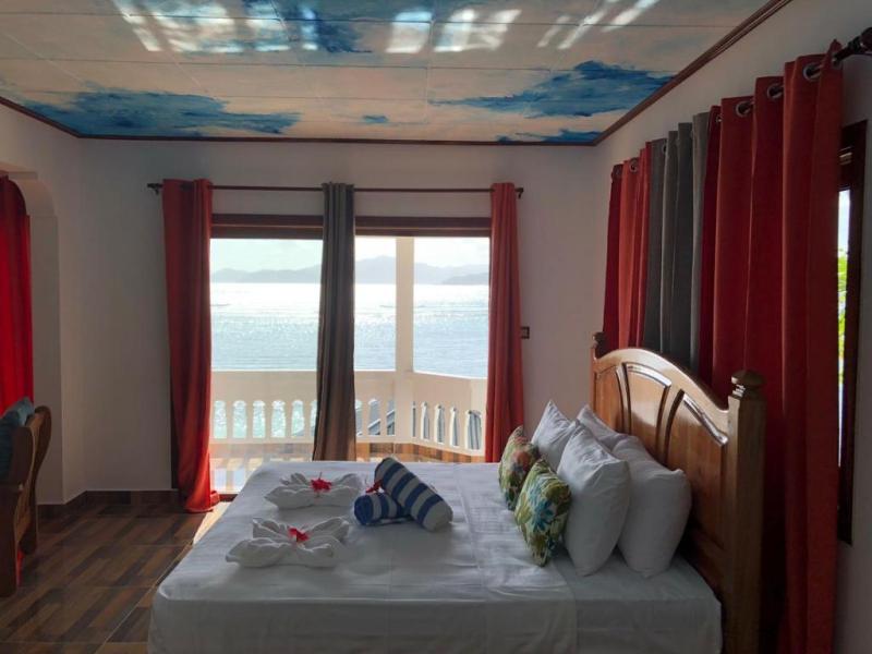 MT Seaside Apartment