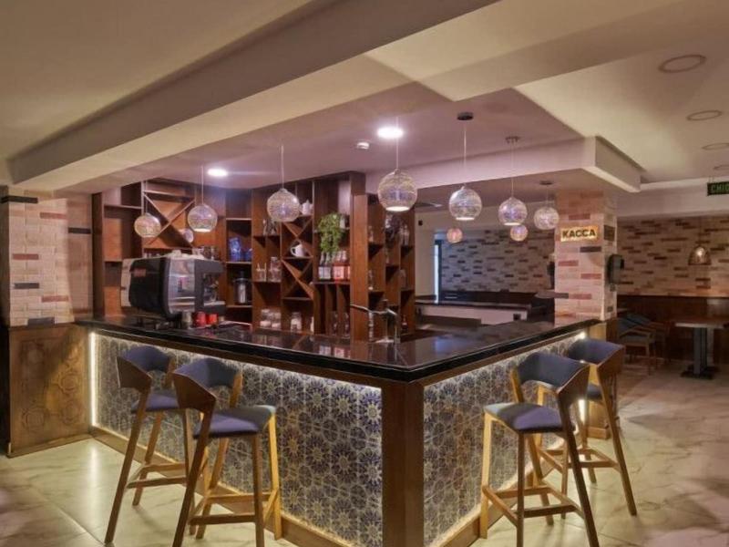 Asli Makon Hotel