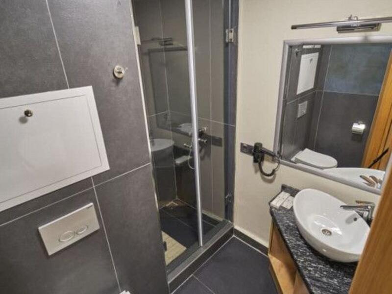 Asli Makon Hotel