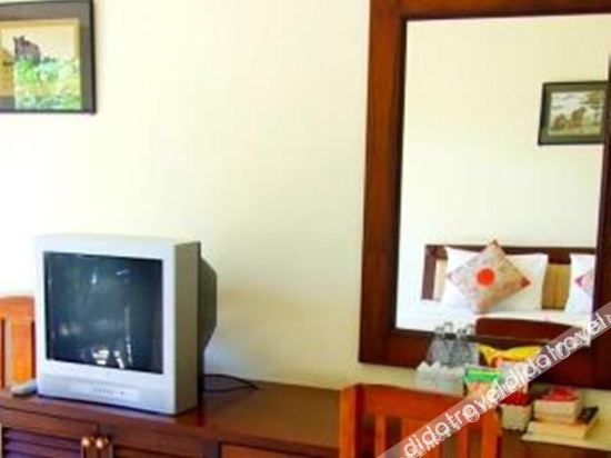 Airport Beach Hotel Phuket