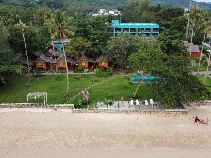 Anyavee Krabi Beach Resort