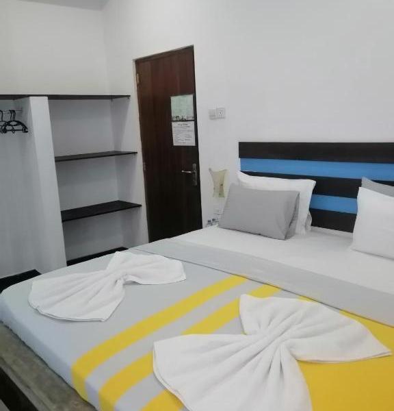 Le Petit Hotel & Restaurant