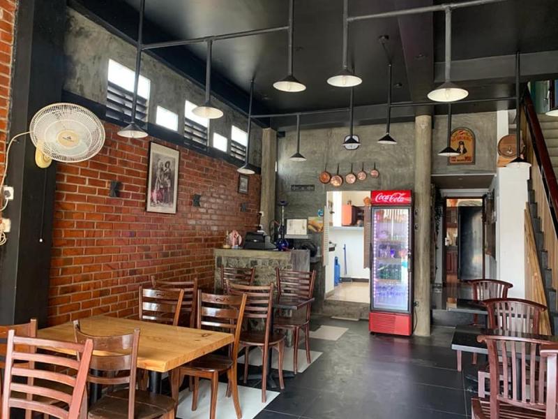 Le Petit Hotel & Restaurant