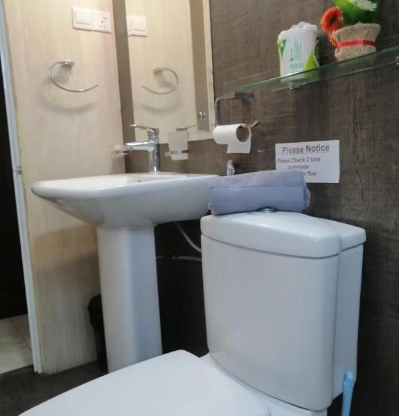 Le Petit Hotel & Restaurant