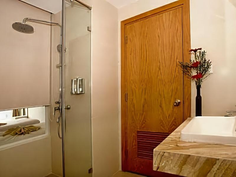 Royal Hpm Hotel