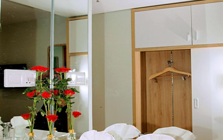 Royal Hpm Hotel
