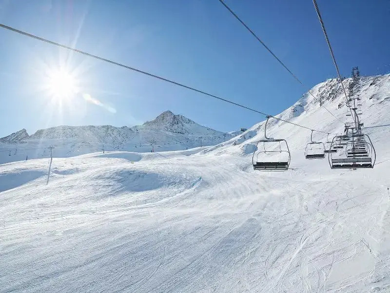 Estudis Turistics Cims Pas 3000