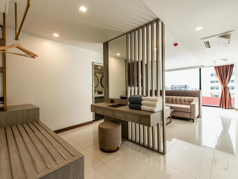 Blackwoods Hotel Pattaya