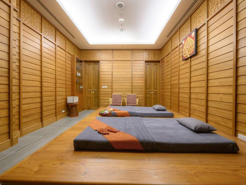 Empress Premier Hotel
