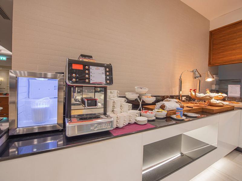 Empress Premier Hotel