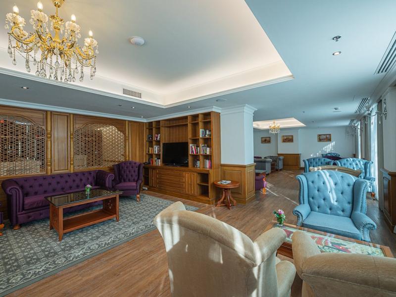 Empress Premier Hotel