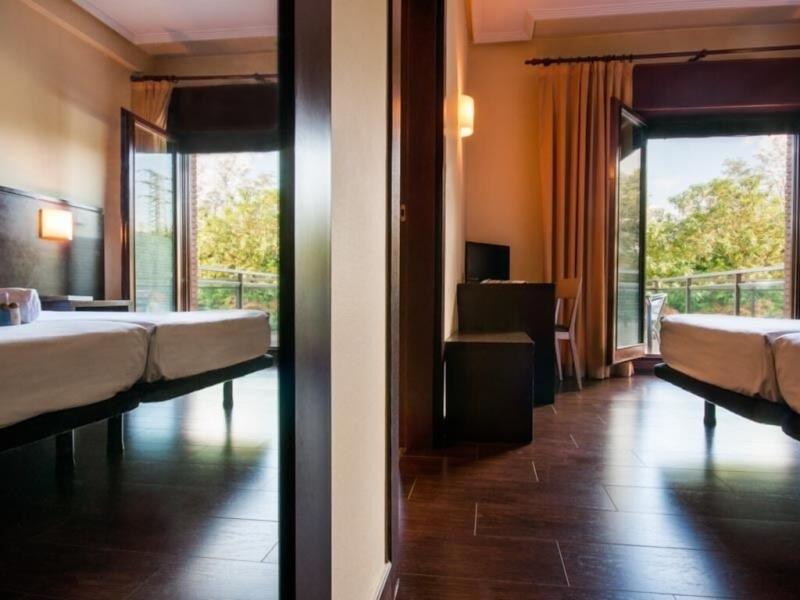 Euba Hotel