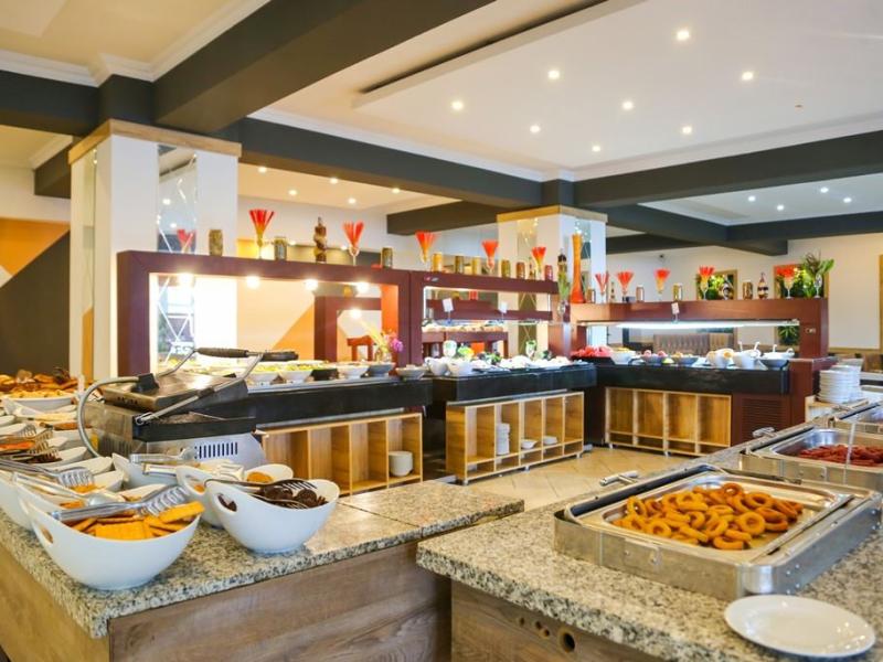 Sertil Deluxe Tropical Suites