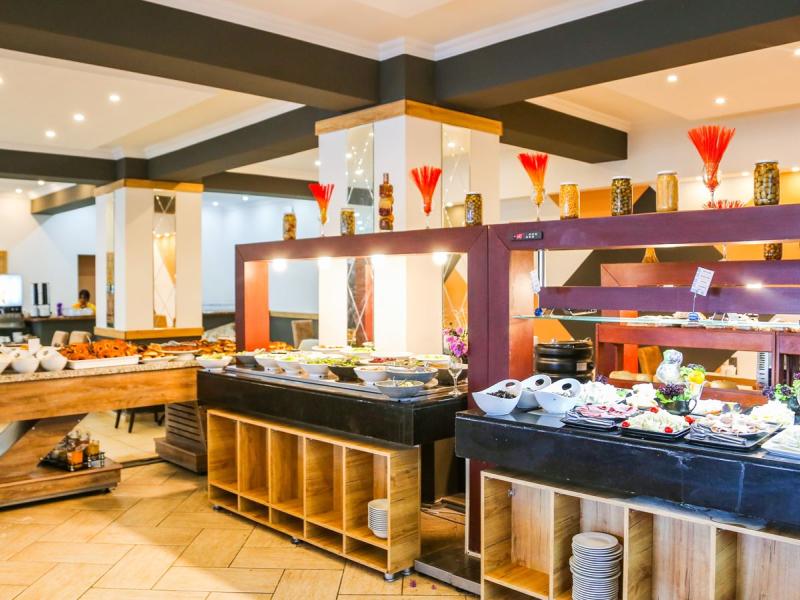 Sertil Deluxe Tropical Suites