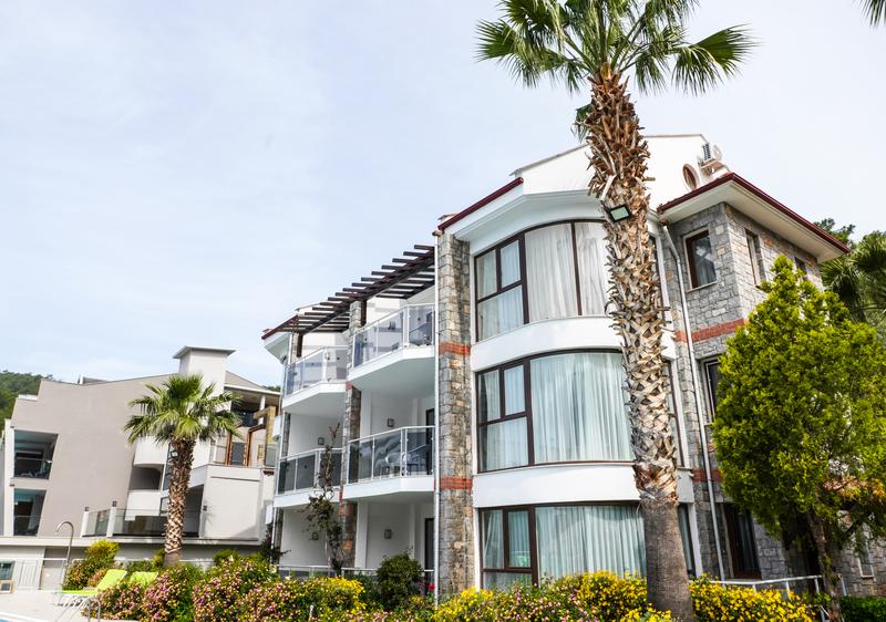 Sertil Deluxe Tropical Suites