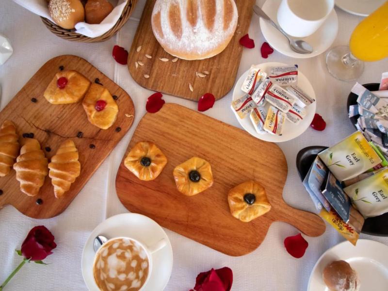 Sunny Palms Beach Bungalows