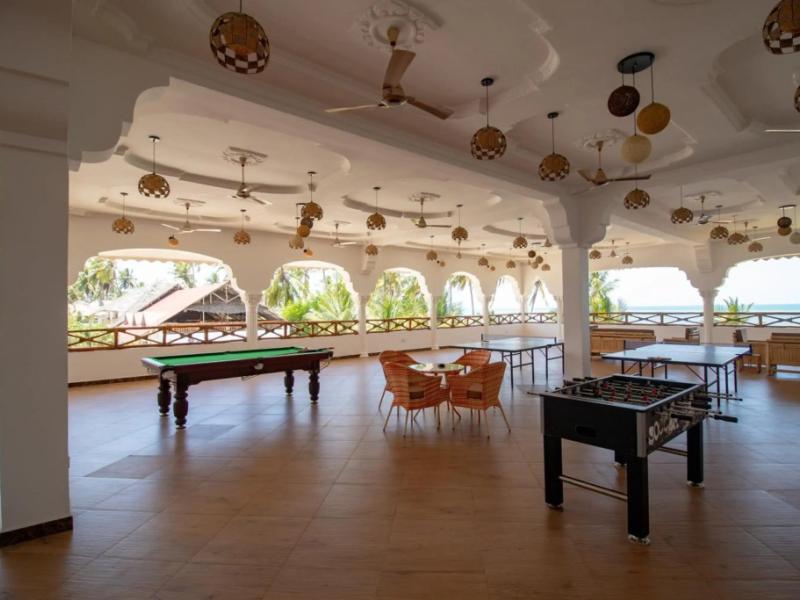 Sunny Palms Beach Bungalows