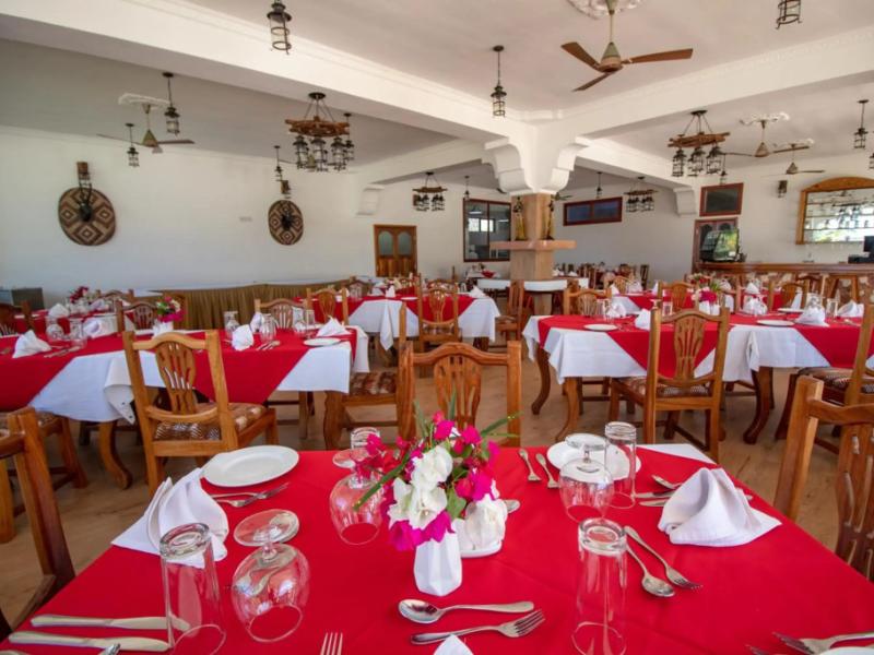 Sunny Palms Beach Bungalows