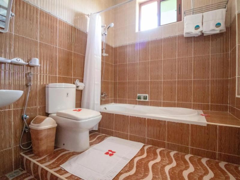 Sunny Palms Beach Bungalows