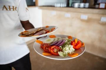 Отель AHG Sun Bay Mlilile Beach Hotel Танзания, Матемве, фото 13