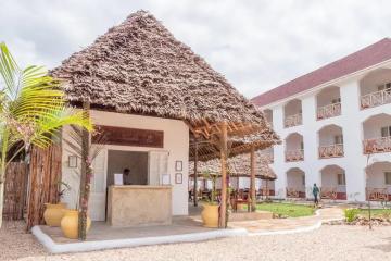 Отель AHG Sun Bay Mlilile Beach Hotel Танзания, Матемве, фото 23