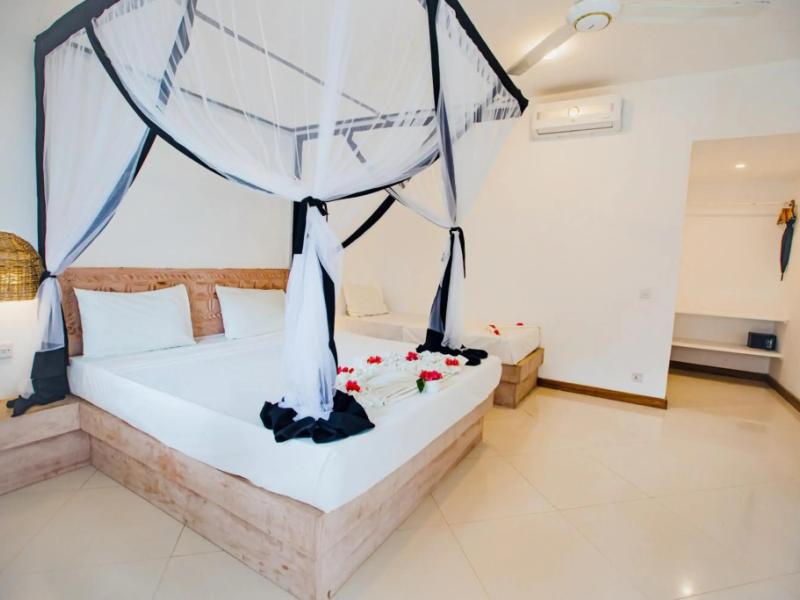 AHG Sun Bay Mlilile Beach Hotel