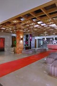 Отель Fame Hotel Sunset Road Индонезия, Кута, фото 4