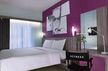 Fame Hotel Sunset Road