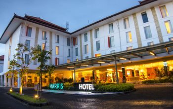 Отель HARRIS Hotel & Conventions Denpasar Индонезия, Денпасар, фото 1