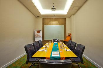 HARRIS Hotel & Conventions Denpasar