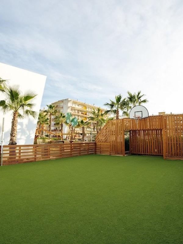 Alannia Salou