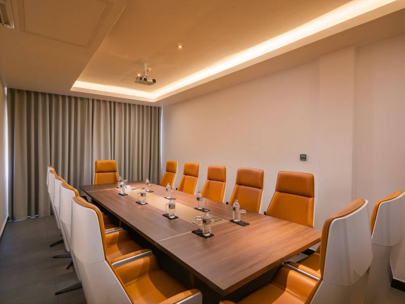 Regal Reseau Hotel & Spa