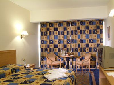 Europa Plaza Hotel