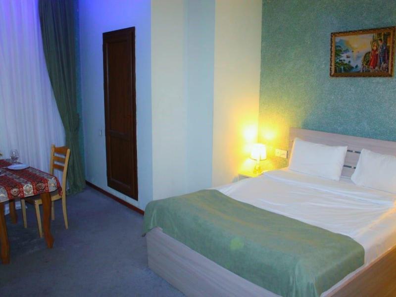 Antique Hotel