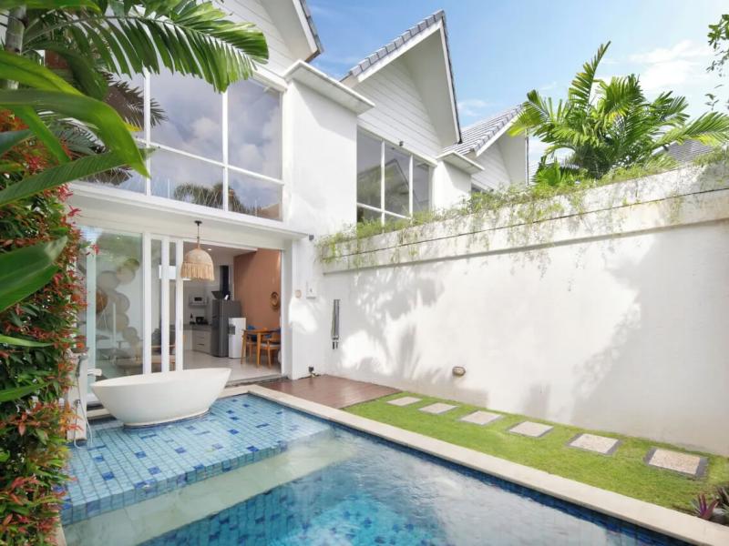 Aeera Villa by iNi Vie Hospitality - A Romantic Vibes In Canggu
