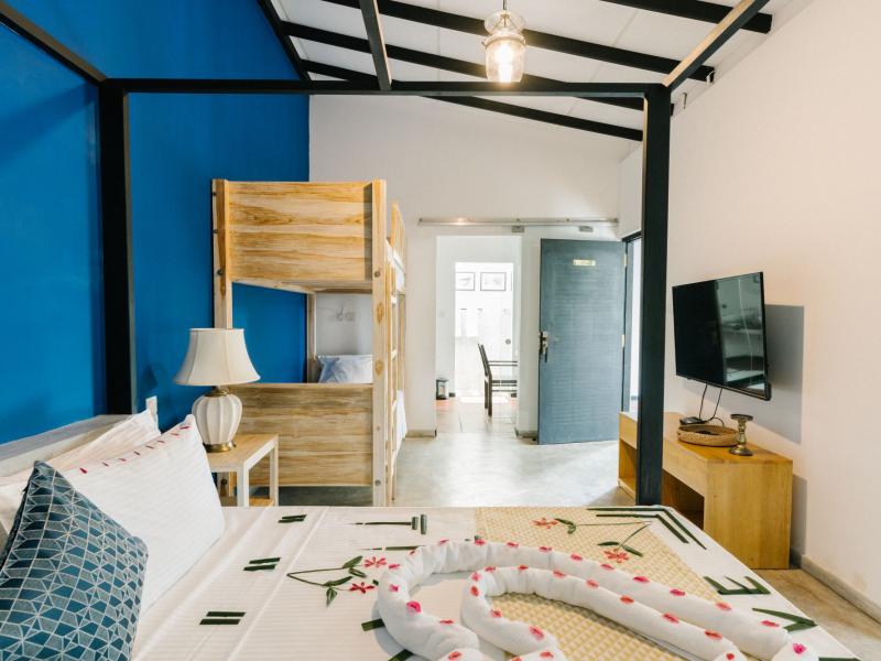 Parangi Weligama Bay