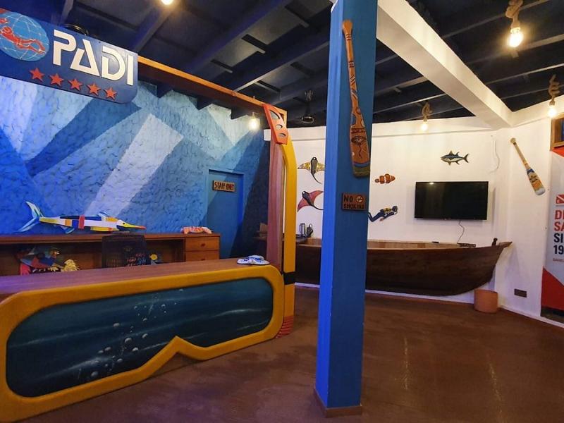 Blue World Dharavandhoo