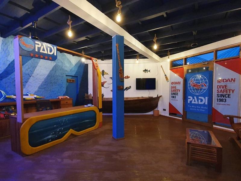 Blue World Dharavandhoo