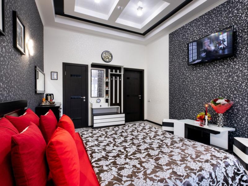 Flat Luxe