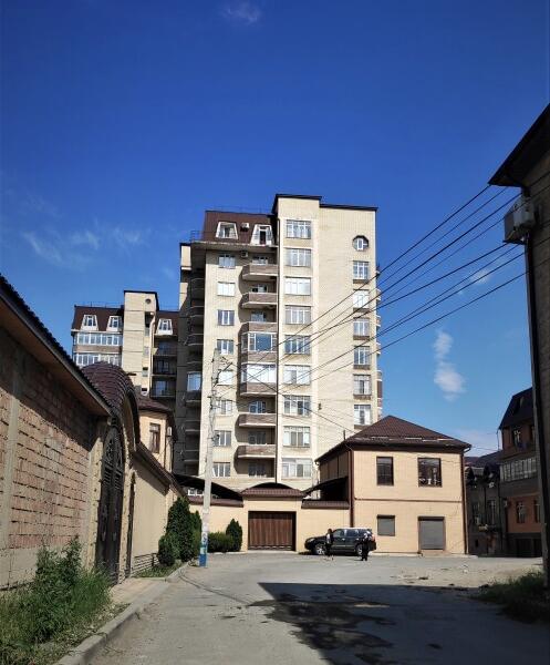in Makhachkala (Максима Горького 85Б)