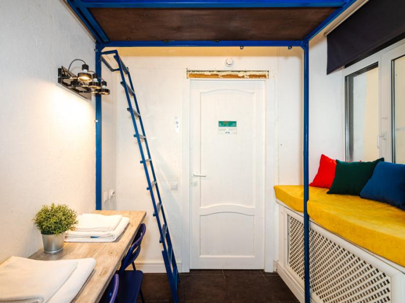 BookCase Hostel